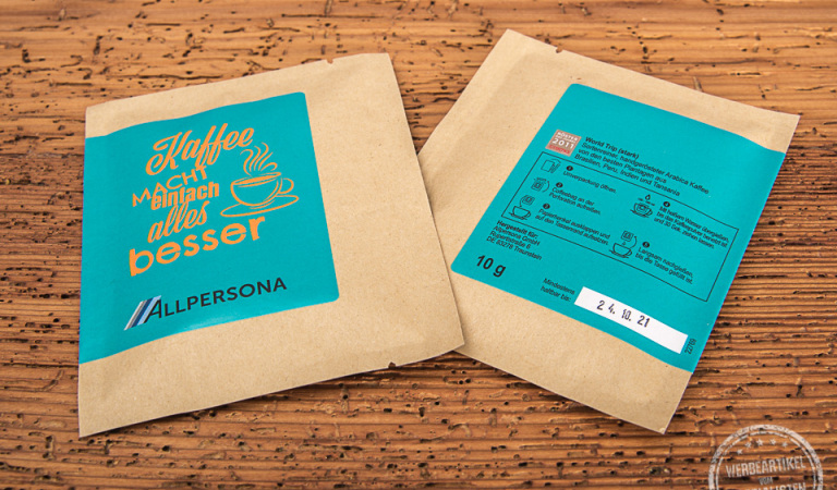 Allpersona setzt Coffeebag als Werbeartikel mit individuellem Design ein. Heißes Wasser durchlaufen lassen und Kaffee genießen