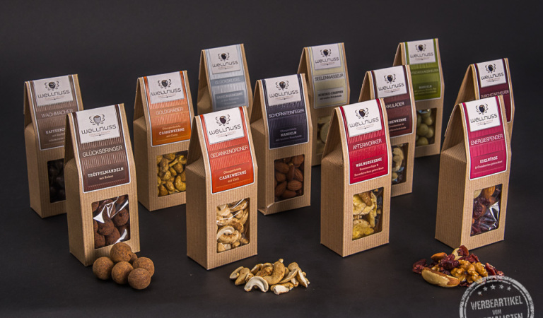 Nüsse als Werbegeschenk in schöner Geschenkverpackung