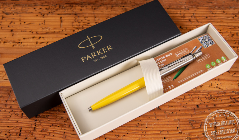 Knallig Werben mit dem nachhaltigen Parker Jotter Original in der Trendfarbe Gelb. Setzten Sie Ihr Logo gekonnt in Szene.