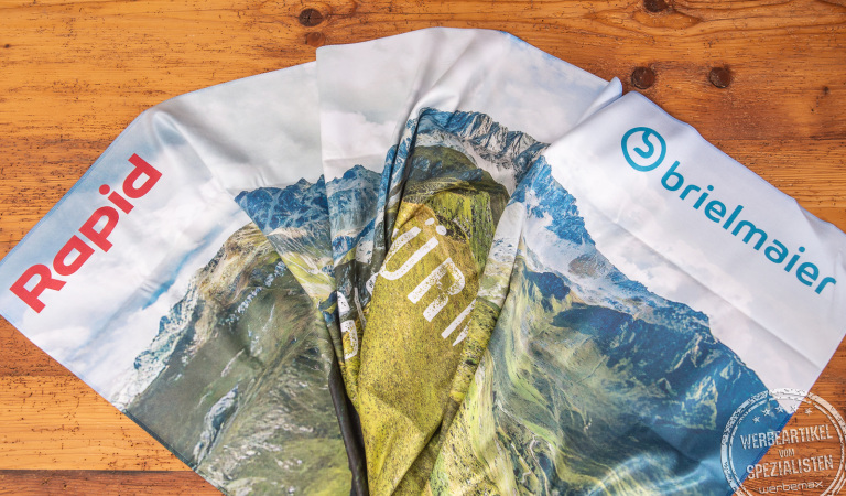 Active Towel Sporthandtuch individuell bedruckt als Werbegeschenk Referenz Rapid.