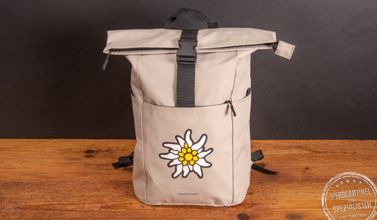 Modischer Unisex Rucksack als Mitarbeitergeschenk mit Logo als Druck oder Stick