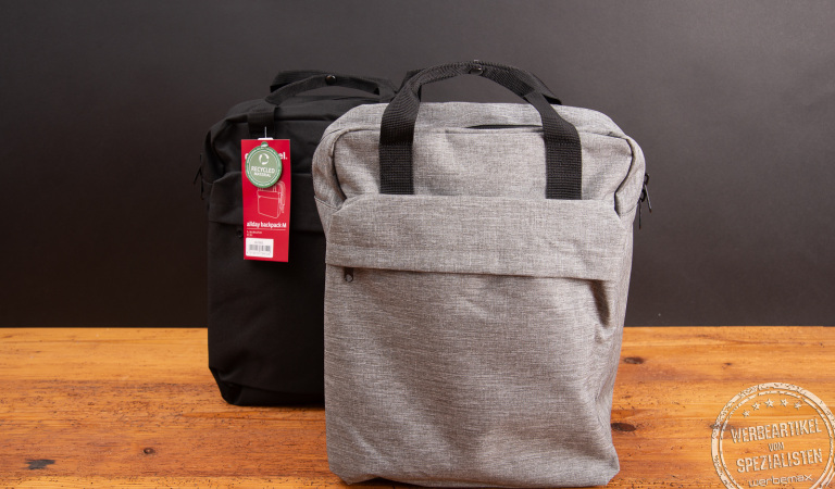 Reisenthel Rucksack Allday Backpack in twist silver und Schwarz – moderner, nachhaltiger Rucksack aus recyceltem Material als praktisches Mitarbeitergeschenk oder stylisches Werbegeschenk für den Alltag.