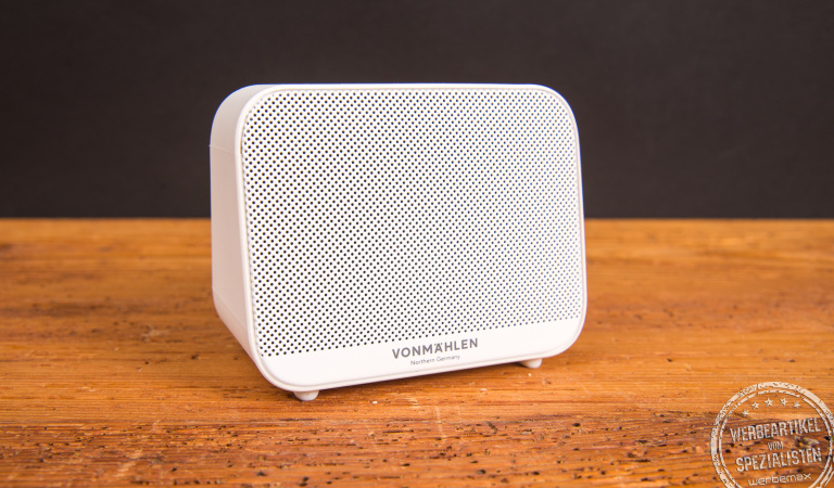 Kompakter Bluetooth Lautsprecher mit großer Werbefläche für Ihr Logo. Das ideale Weihnachtsgeschenk für Kunden und Mitarbeitende.  