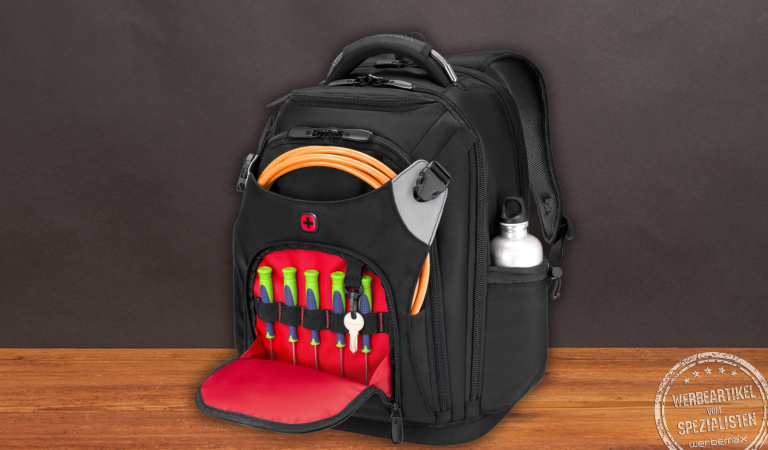 Wenger Tool Backpack Pro mit geöffnetem Werkzeugfach, Schraubenziehern, Schlüsselhalter und Kabel – professioneller Werkzeugrucksack für Techniker und Handwerker.