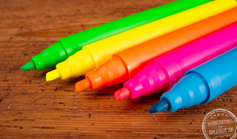 JUMBO Duft-Textmarker in Neonfarben als Werbeartikel mit Logo-Druck f&uuml;r auff&auml;llige Markenpr&auml;senz.